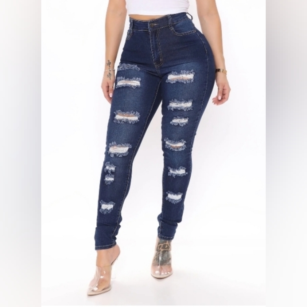 NWT - Fashion Nova Women's Dark Wash "Hug So Tight" Jeans Distressed Size 15